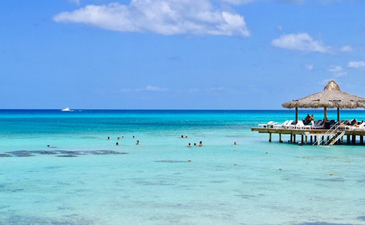 2Br Beach Apt @Cadaquescaribe Bayahibe Apartment Luaran gambar